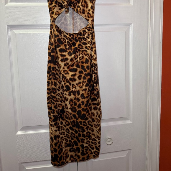 Fashion Nova cheetah print dress - Picture 3 of 4